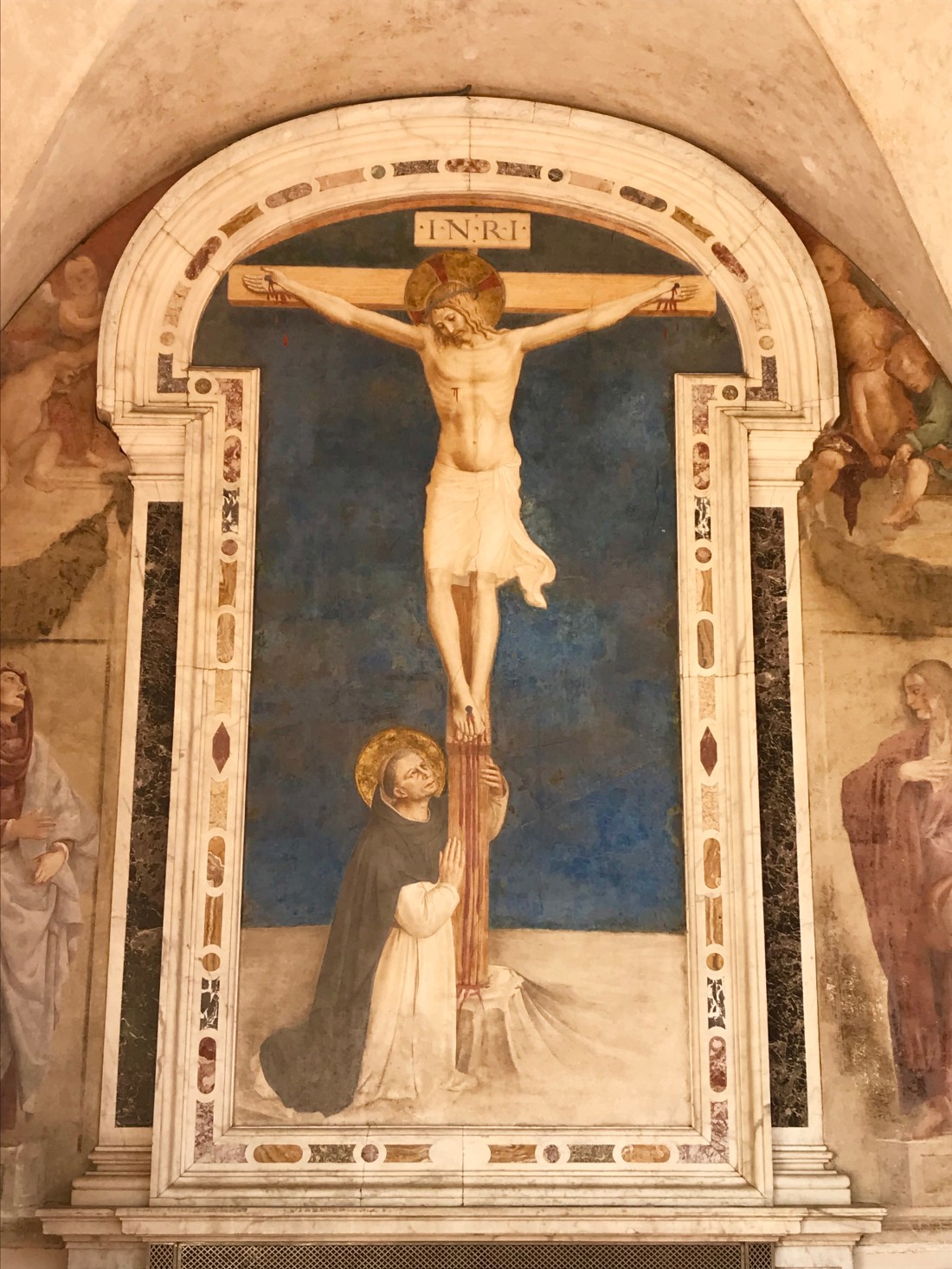 B5ECB7E8-ED5E-4A2B-B4B6-5A469EE90CD3